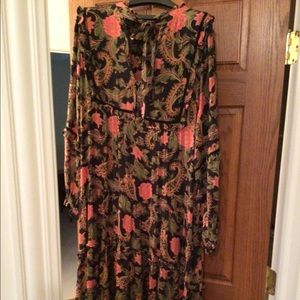 Etienne maxi in black XL